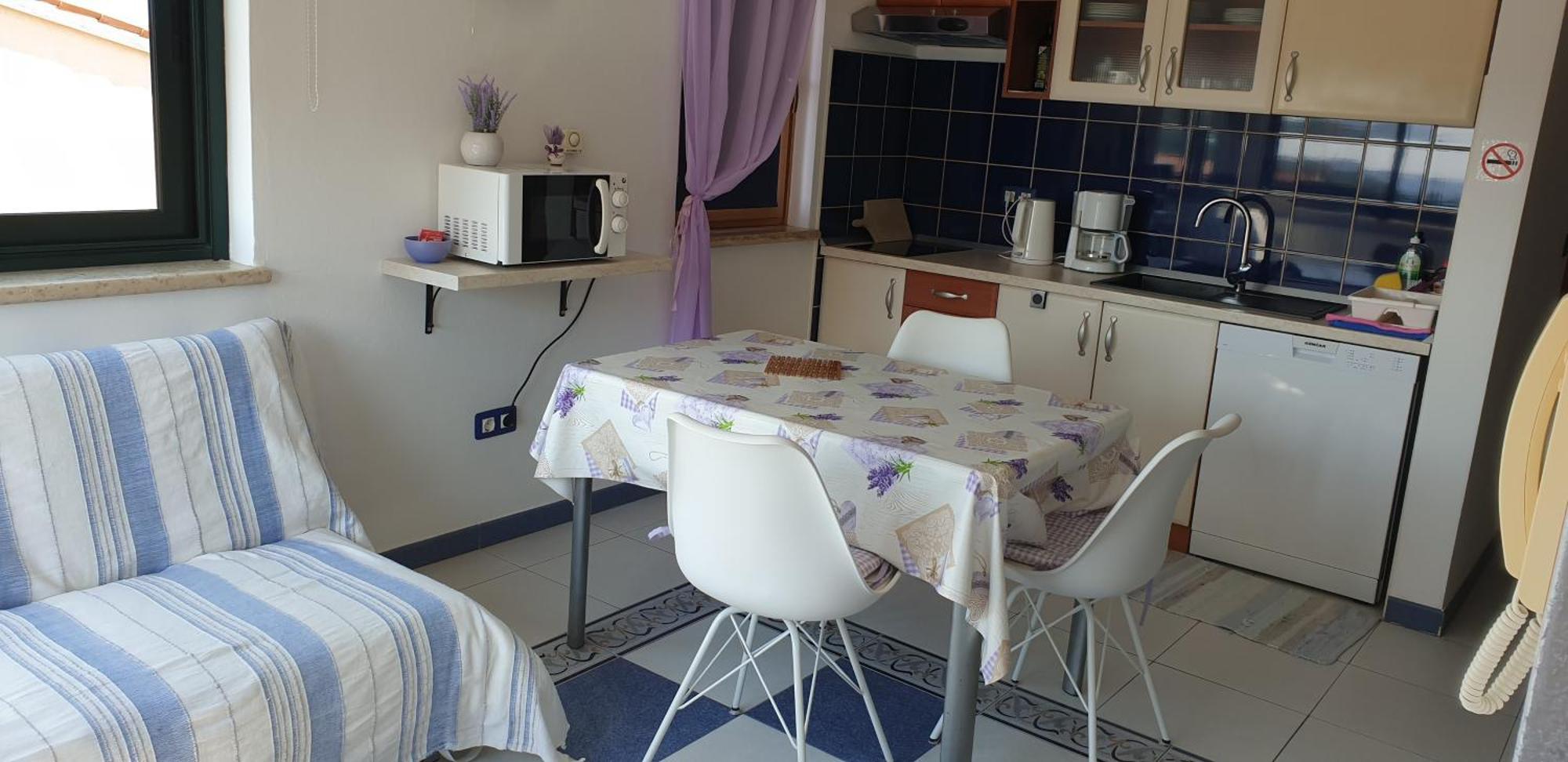 Apartments Adri, Parking In The Yard Rovinj Luaran gambar